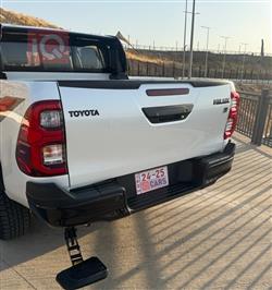 تويوتا هايلوكس